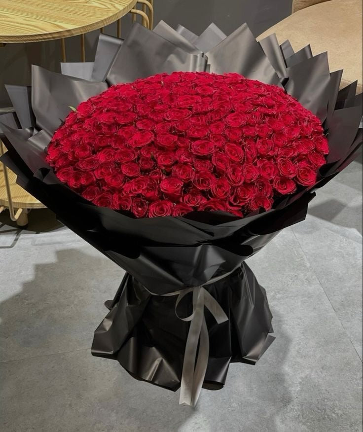 150 Roses Bouquet – Alex Sanchez Designer